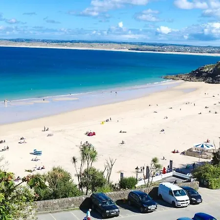 Porthminster View Luxury Sea Views Balcony, Parking, Pool, & Gym Appartamento